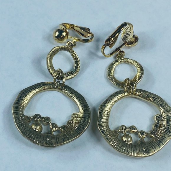 Art Deco Earrings Dangle Drop Clip-on Gold Tone Clear Rhinestones Gypsy Boho - Picture 3 of 16